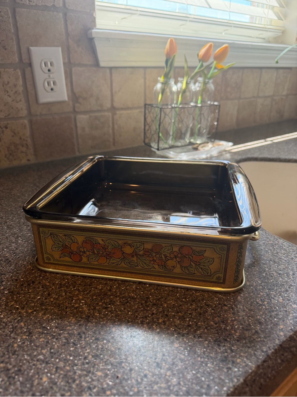 Vintage Pyrex 232 2 Qt Casserole Dish w/ Fruit Metal Serving Cradle Handles
